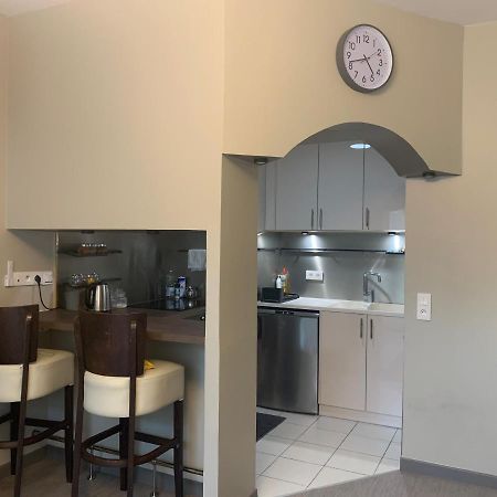 Luxurious Flat In Bondy, Lägenhet Exteriör bild
